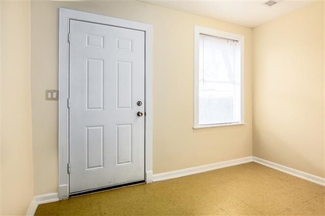 Building Photo - 2115 Radcliffe St