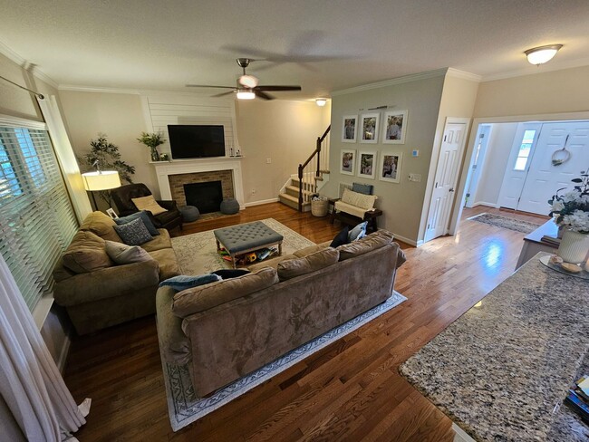 Building Photo - GRASSFIELD - Lauren's Cove