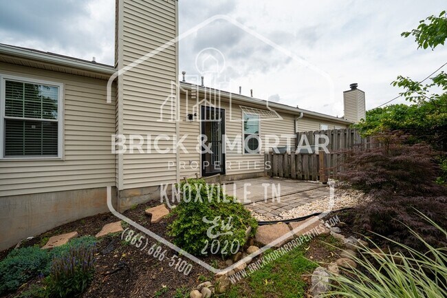 Building Photo - 7933 Dighton Way