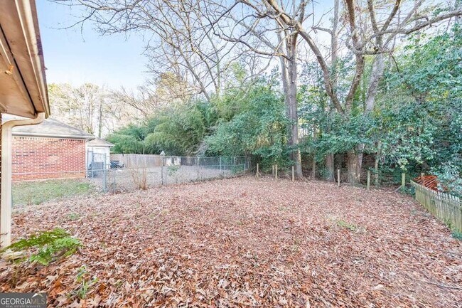 Building Photo - 245 Kimberly Way SW