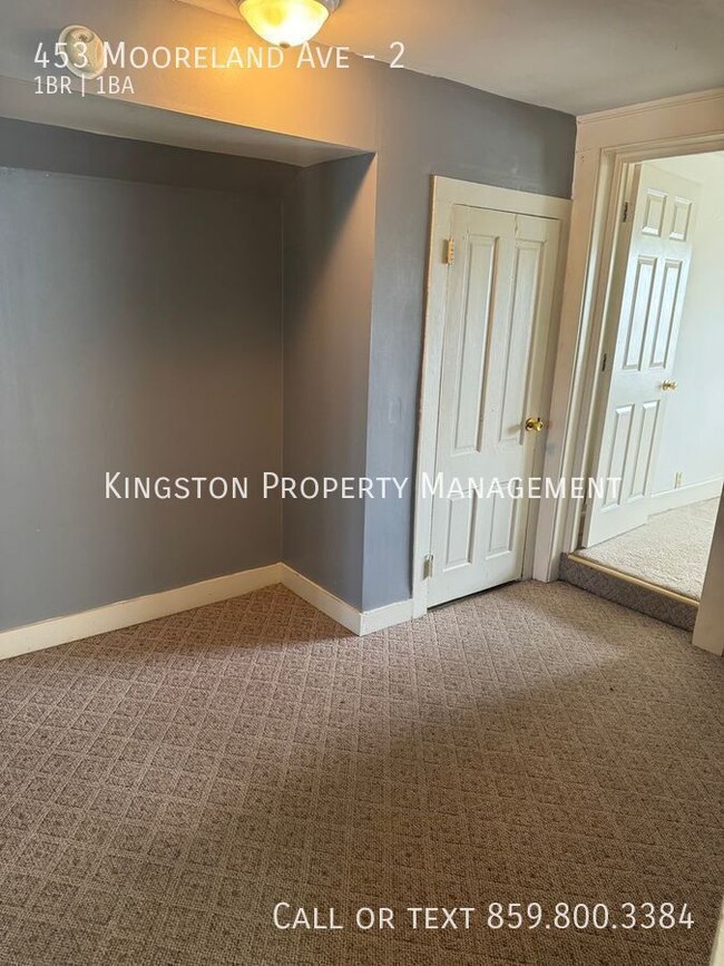 Building Photo - Charming 1 Bedroom!! 1/2 OFF SECURITY DEPO...