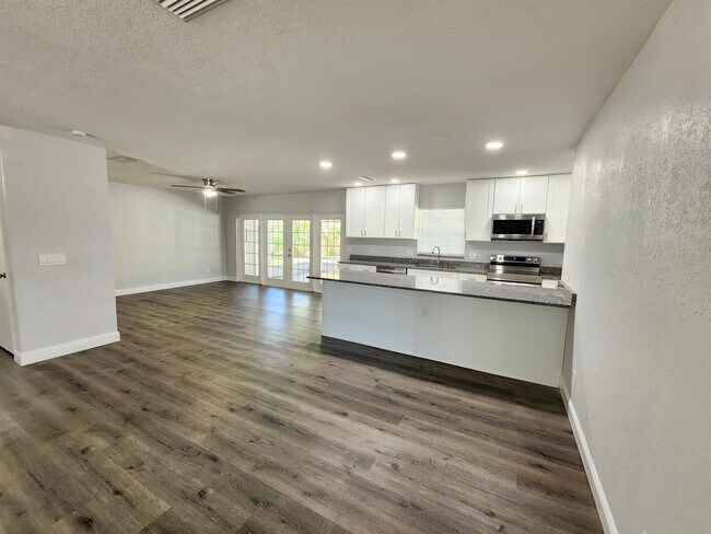 Building Photo - 606 Woodhill Ct