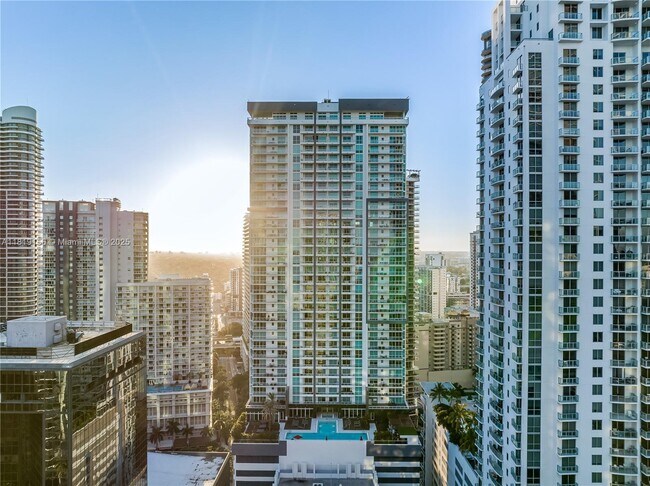 Building Photo - 1080 Brickell Ave