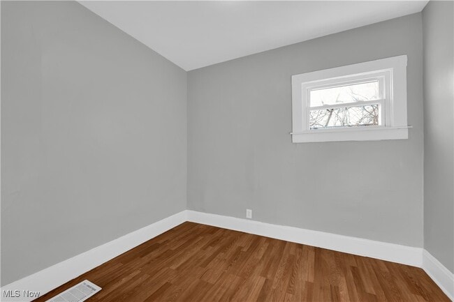 Building Photo - 3992 E 26th St