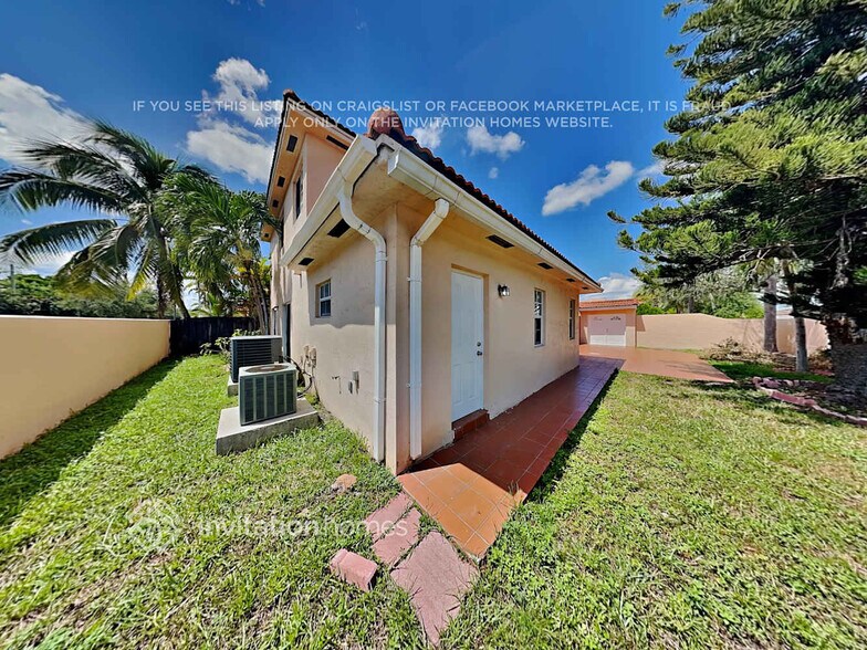 Building Photo - 14827 NW 87th Ct