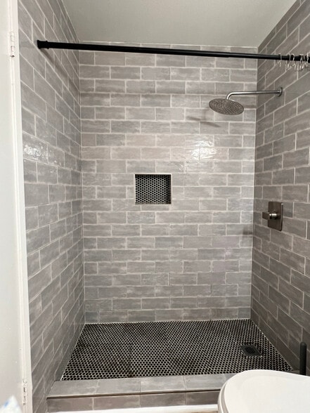 Building Photo - 1731 Normandy Pl