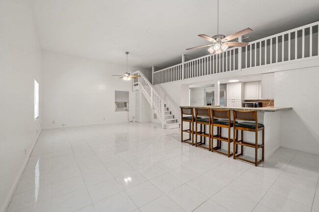Primary Photo - 2585 W G Rd
