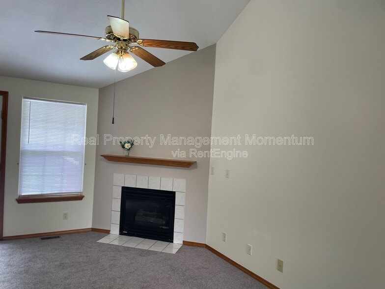 Building Photo - 3531 Leawood Ave