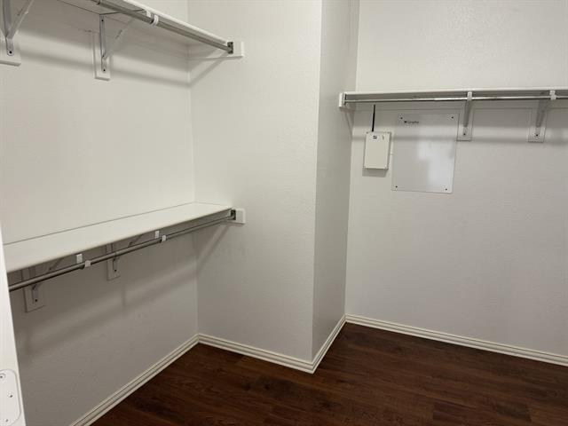 Building Photo - 2820 Cascade Cove Dr