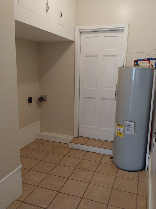 Building Photo - 2625 Partridge Dr