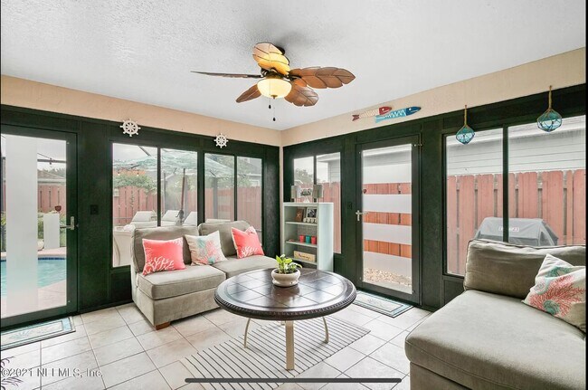 Building Photo - Beautiful 3/2 in Desirable John's Creek