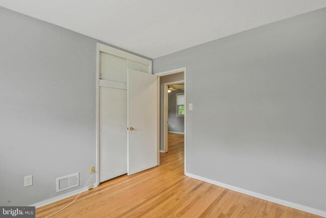 Building Photo - 14920 Carlbern Dr