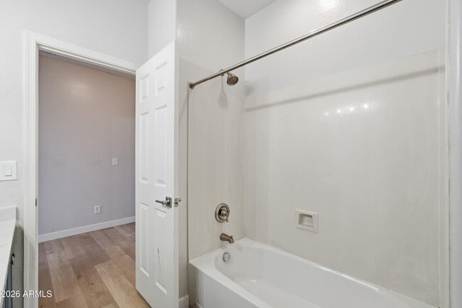 Building Photo - 1711 W Twain Ct