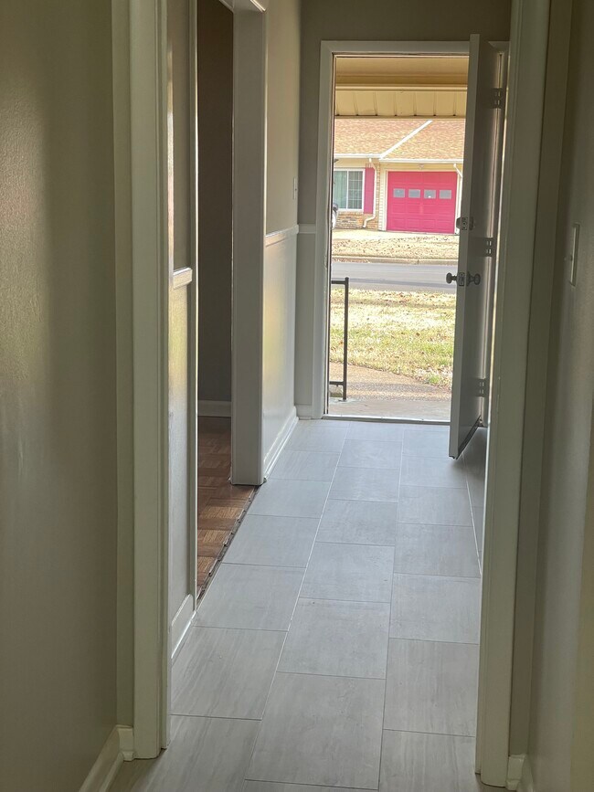 Front Hall - 3416 Grassfort Dr SW