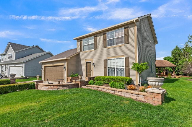Building Photo - 2062 Kathleen Cir