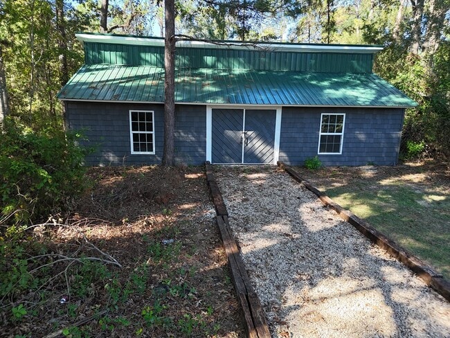 Building Photo - 171 Longwood Dr