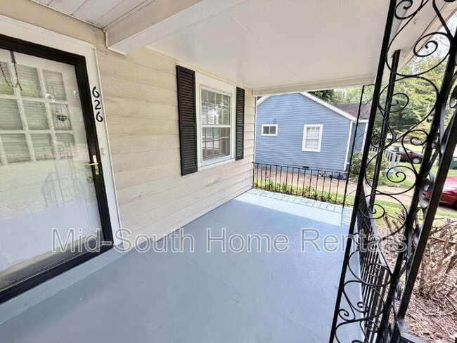 Building Photo - 626 Shotwell St
