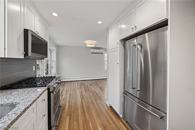 Building Photo - 20945 Halworth Rd