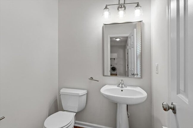 Building Photo - 2396 Sapphire Valley Dr