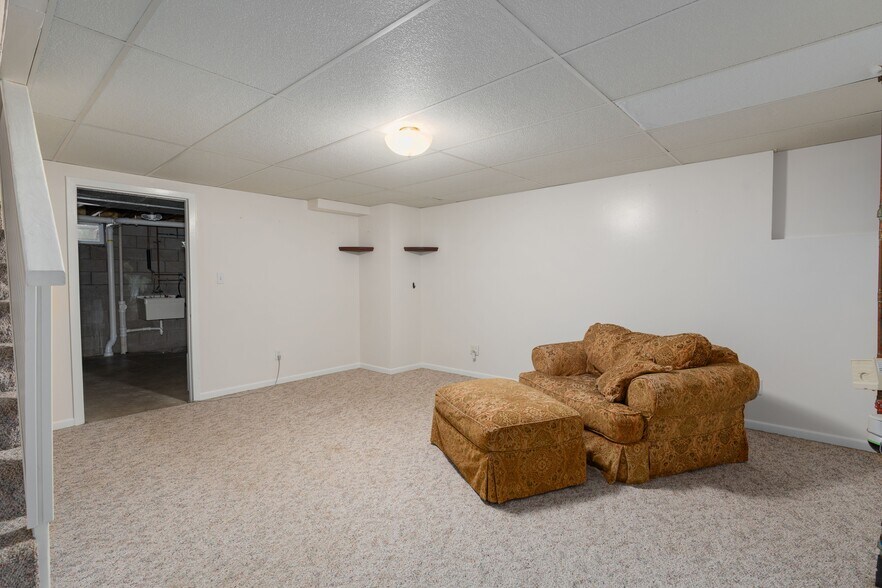 Building Photo - 751 Sandhill Point Rd