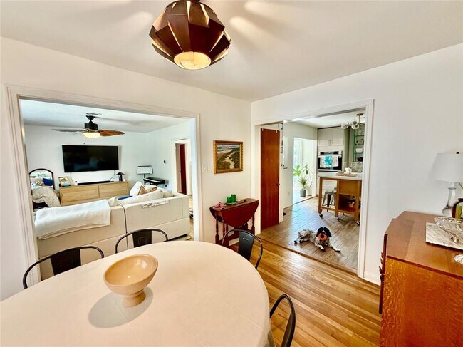 Building Photo - 1411 Ridgemont Dr