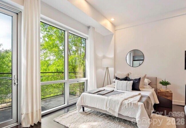 Building Photo - 1133 Metropolitan Ave