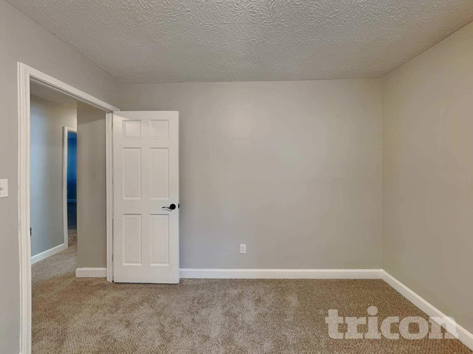 Building Photo - 125 Tanglewood Dr