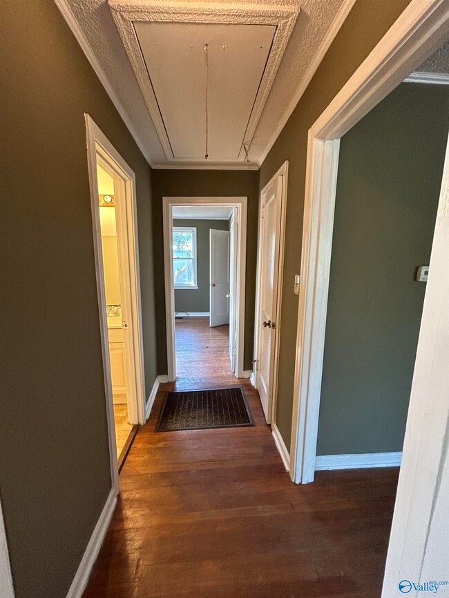 Building Photo - 803 Fairway Dr NW