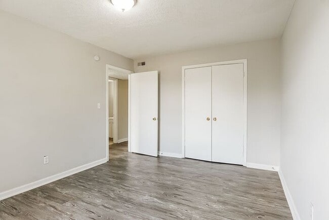 Building Photo - 1112 4th Ave W