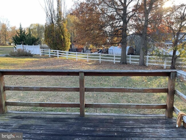 Building Photo - 103 Courier Ct