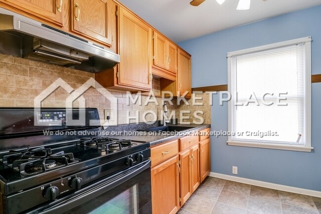 Building Photo - 1130 21st St