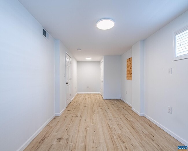 Building Photo - 2308 Center Ave