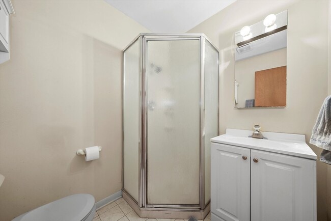 Building Photo - 4407 Howard Ave