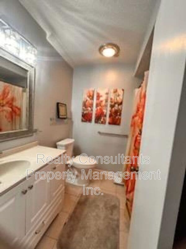 Building Photo - 2705 N Centennial St