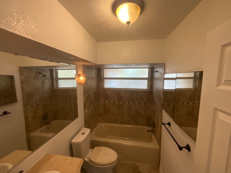 Building Photo - 11455 72nd Terrace N