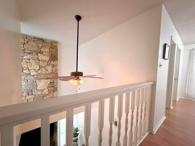 Building Photo - 200 Martingale