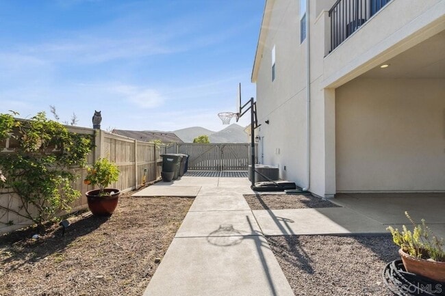 Building Photo - 21743 Deer Grass Dr