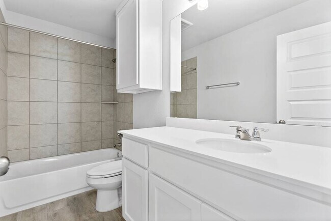 Building Photo - 1728 Artesian Springs Xing