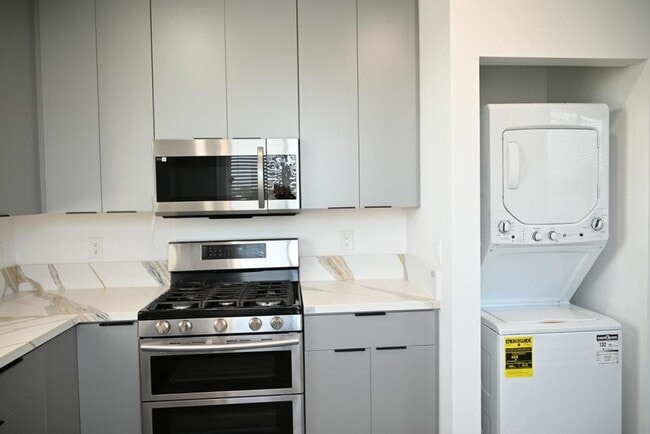Building Photo - 20515 Madrona Ave