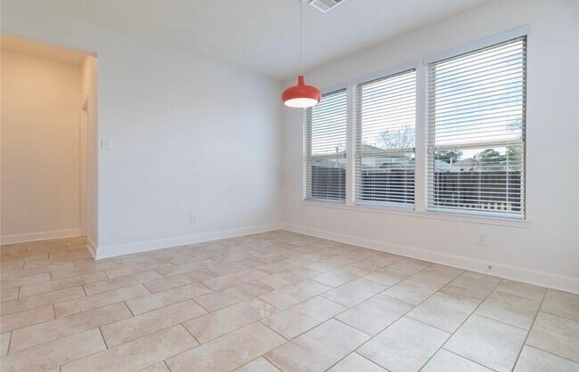 Building Photo - 20623 Pioneer Oak Ln