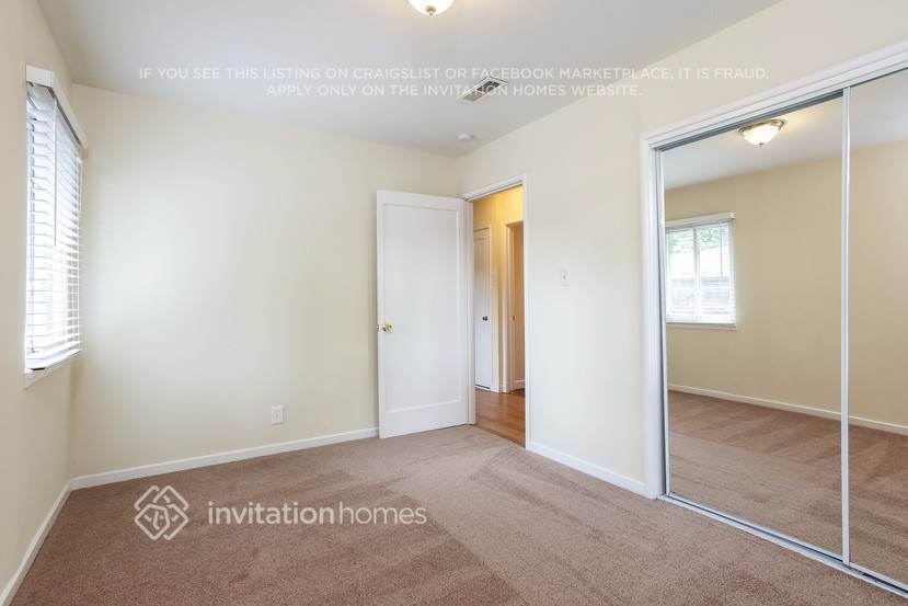 Building Photo - 1501 Clay St