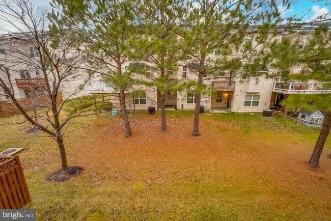 Building Photo - 7349 Mockingbird Cir