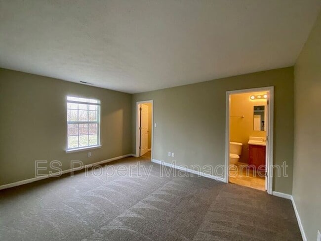 Building Photo - 3511 Lisa Cir