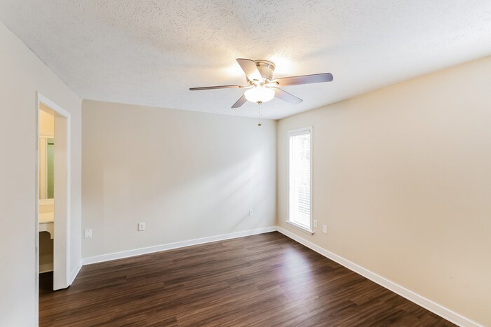 Building Photo - 1626 Edgewood Pl