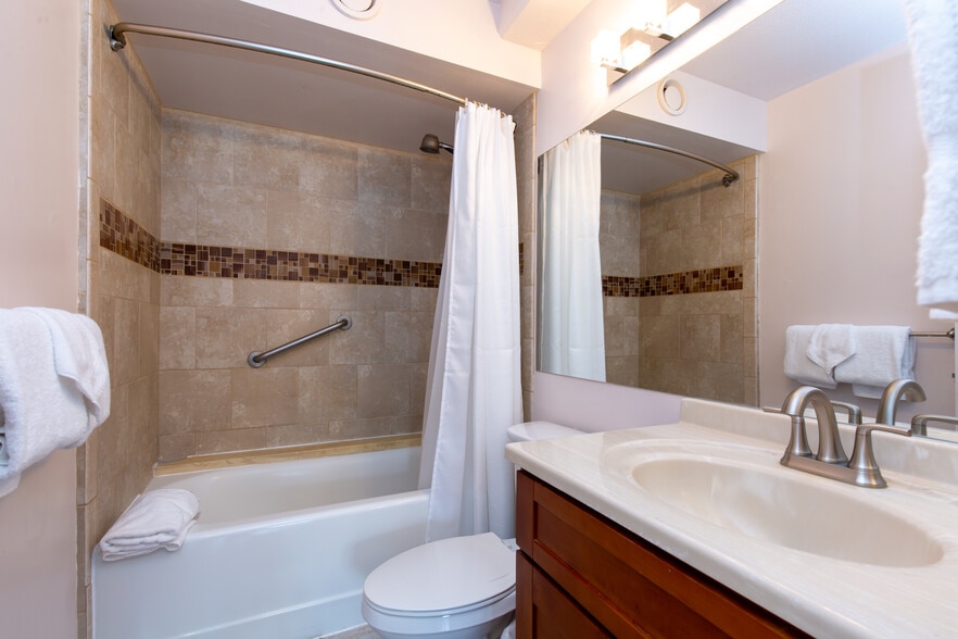 Building Photo - 1778 Ala Moana Blvd