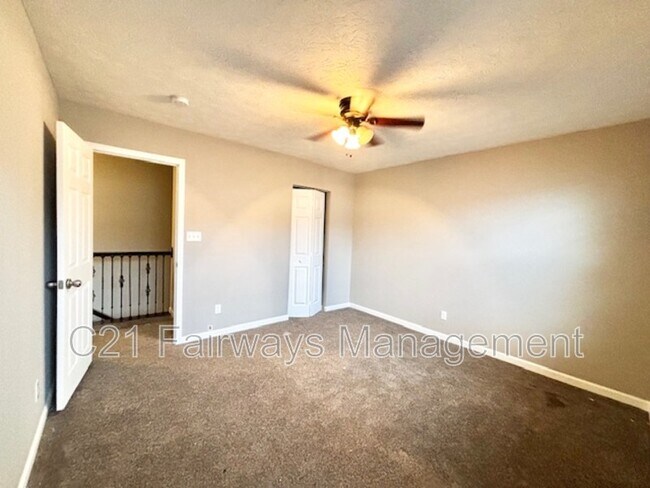 Building Photo - 6469 Lindsey Ln