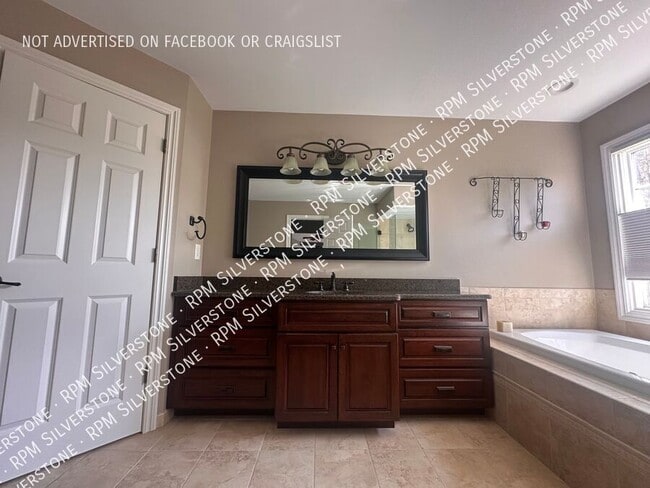 Building Photo - 1506 Galena-