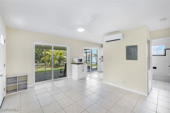 Building Photo - 527 Goodland Dr
