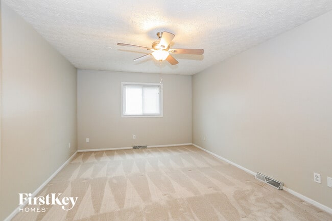 Building Photo - 2049 Stowbridge Rd