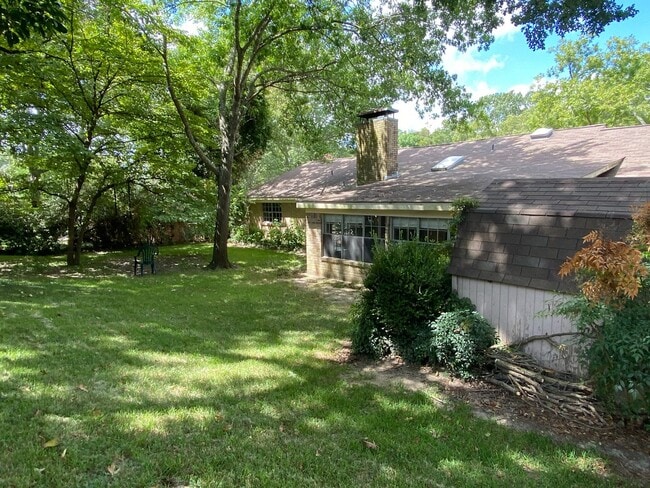Building Photo - 3512 Glendale Dr